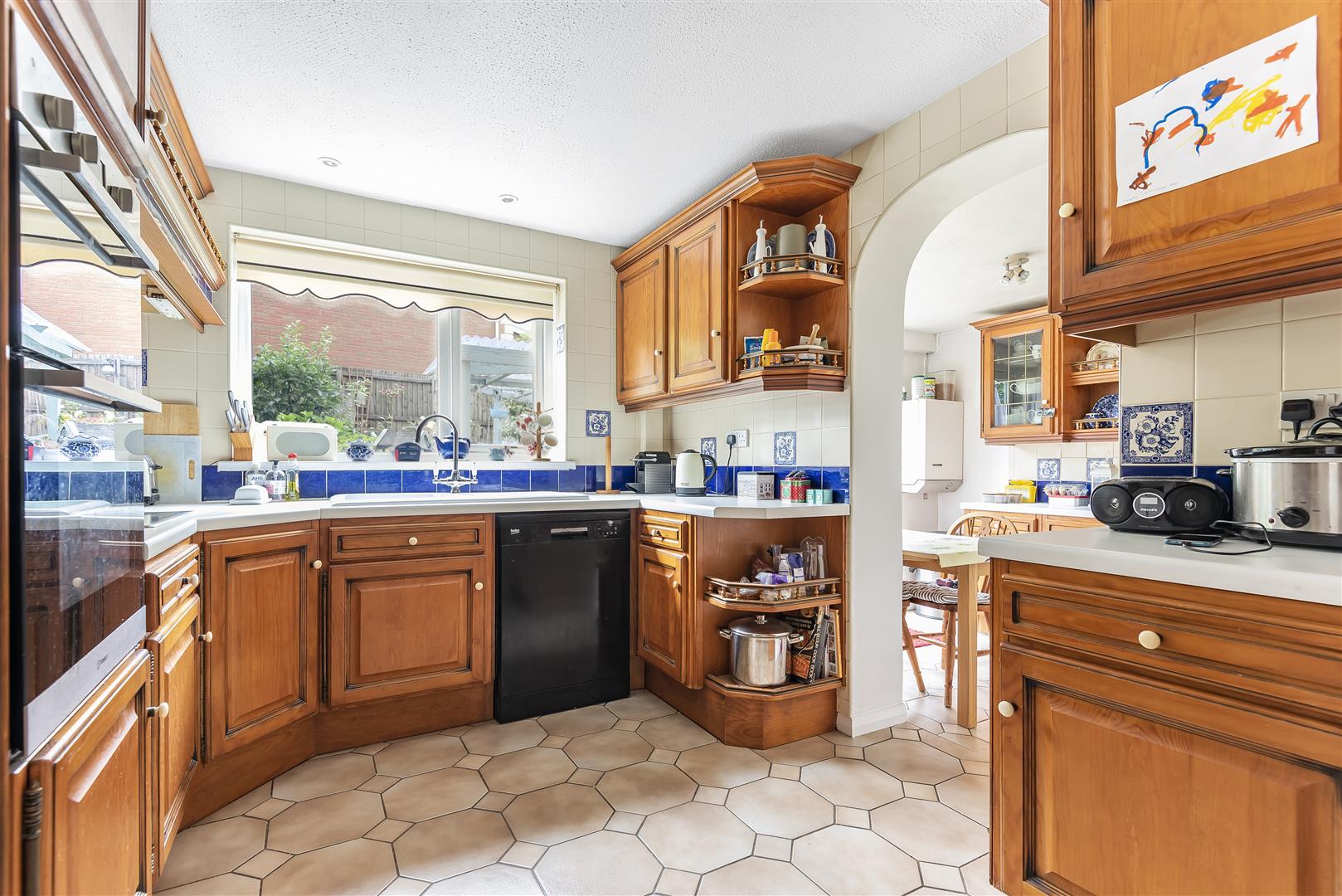 Usk Place, Parc gwernfadog, Morriston, Swansea, SA6 6RE